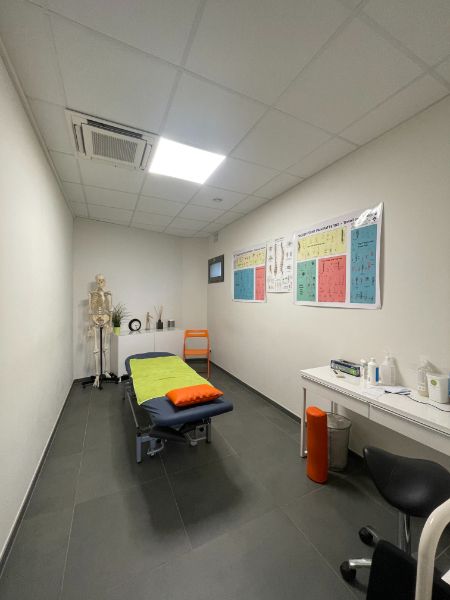 Smaakvol kantoor/praktijkruimte op commerciële ligging foto 9