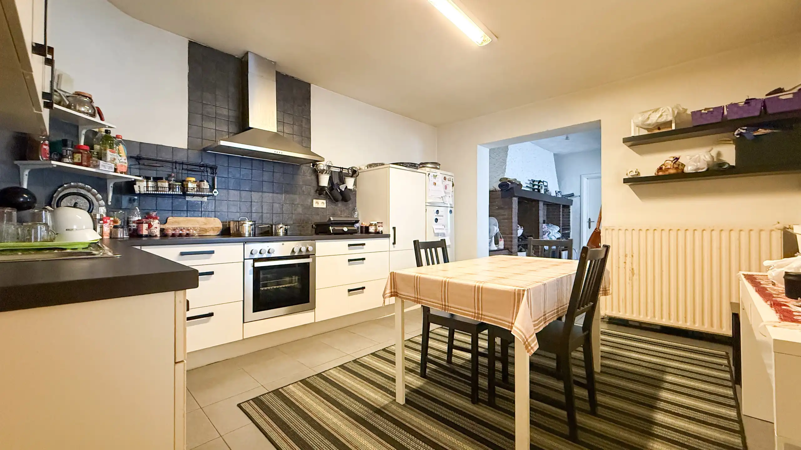 Half open gezinswoning, centraal gelegen, met 3 slaapkamers! foto 12