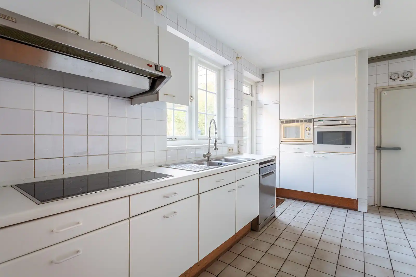 Villa met vergezicht en zwembad in Brasschaat foto 21