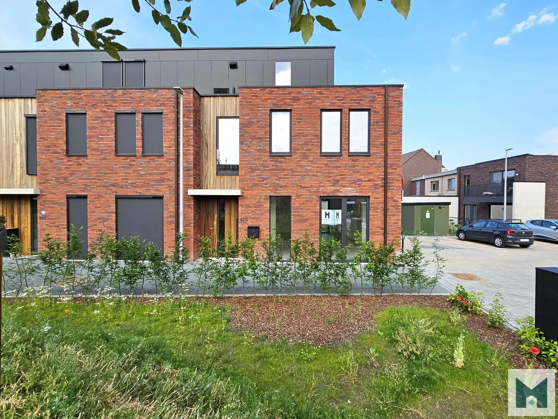 Lichtrijke, energiezuinige nieuwbouwwoning te Oudegem! foto {{pictureIndex}}