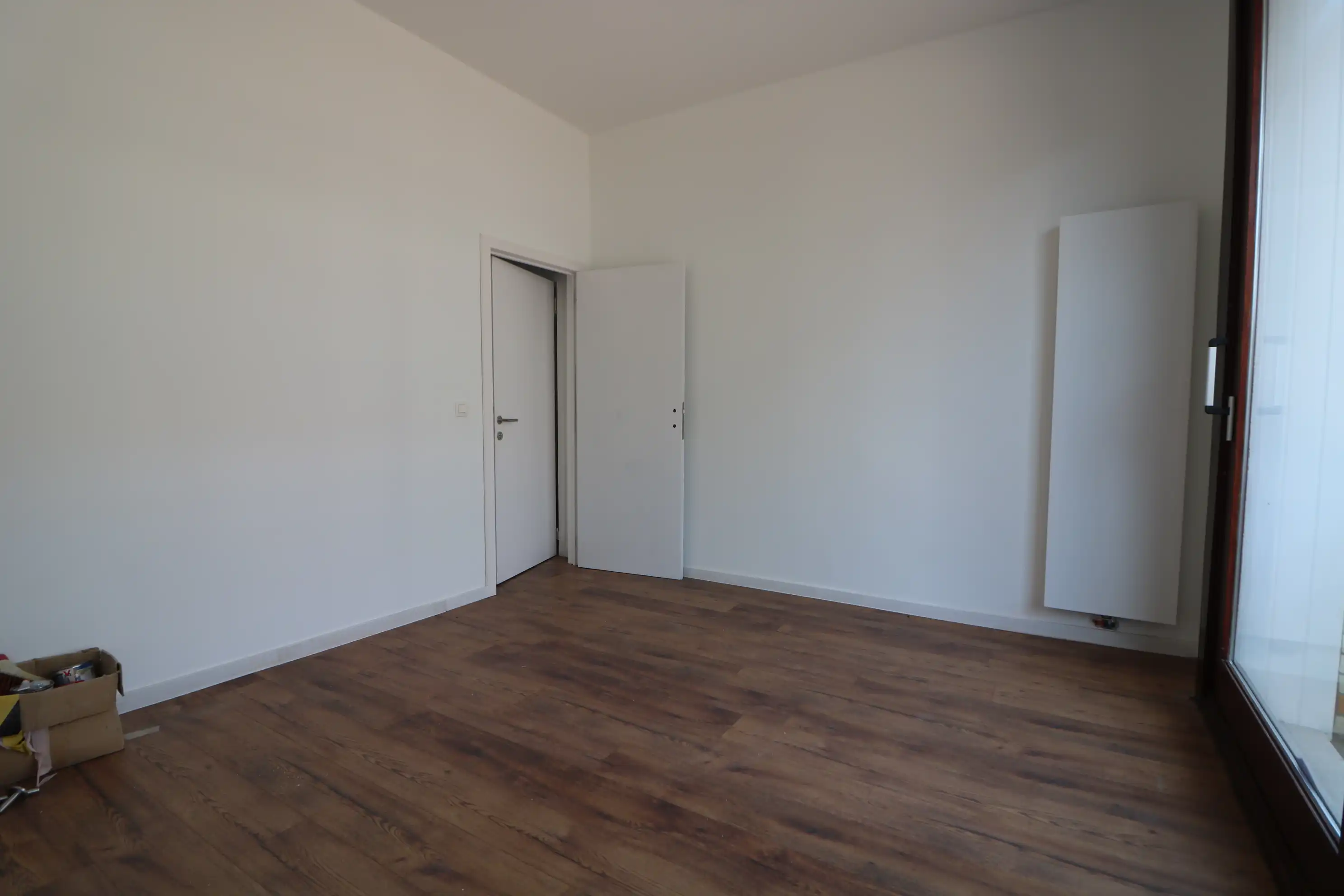 Zeer ruim, volledig gerenoveerd duplexappartement (162 m²) met 3 slaapkamers en 2 badkamers. foto 6