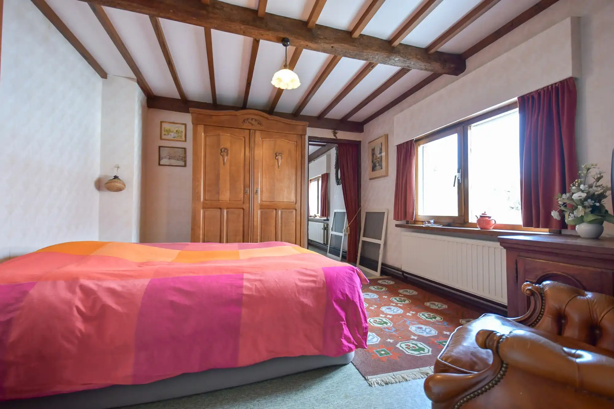 Rustig en centraal gelegen woning met landelijk uitzicht, grote garage en tuin foto 8