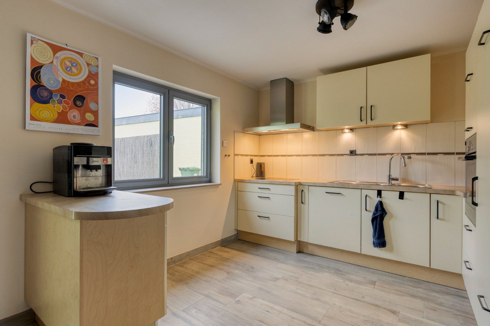 Charmante gezinswoning 3slpks op 689m² foto 4