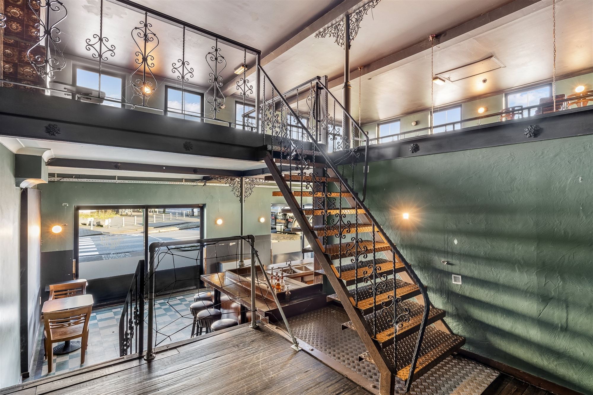 TE RENOVEREN HORECAZAAK MET POTENTIEEL, ZEER GOED GELEGEN IN HET CENTRUM VAN LEOPOLDSBURG foto 15