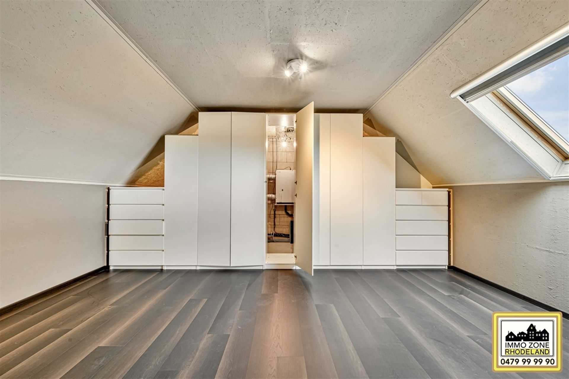Prachtige instapklare woning met 4 slpks, garage en tuin foto 25