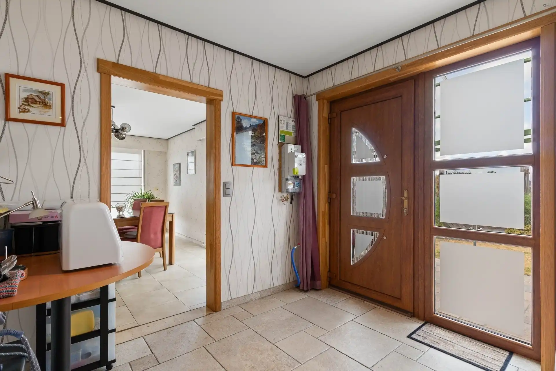 Stijlvol gerenoveerde bungalow te Stekene foto 3