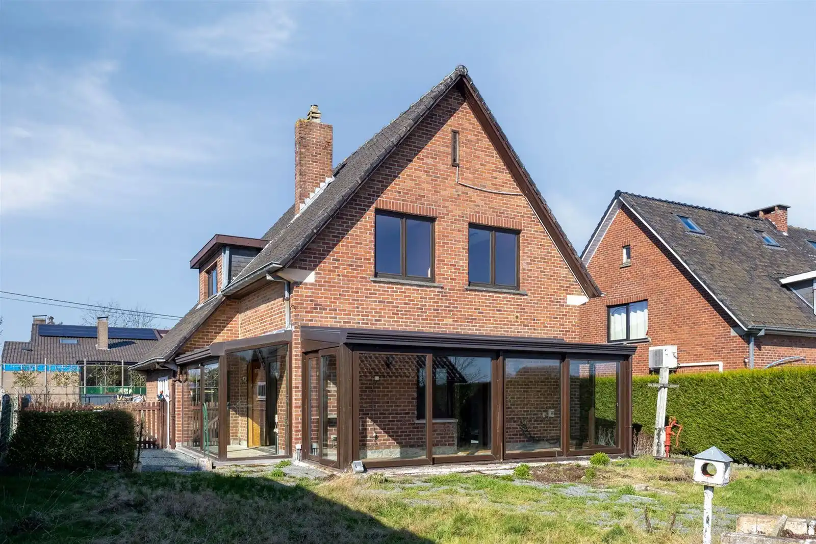 Alleenstaande woning met omringde tuin foto 28