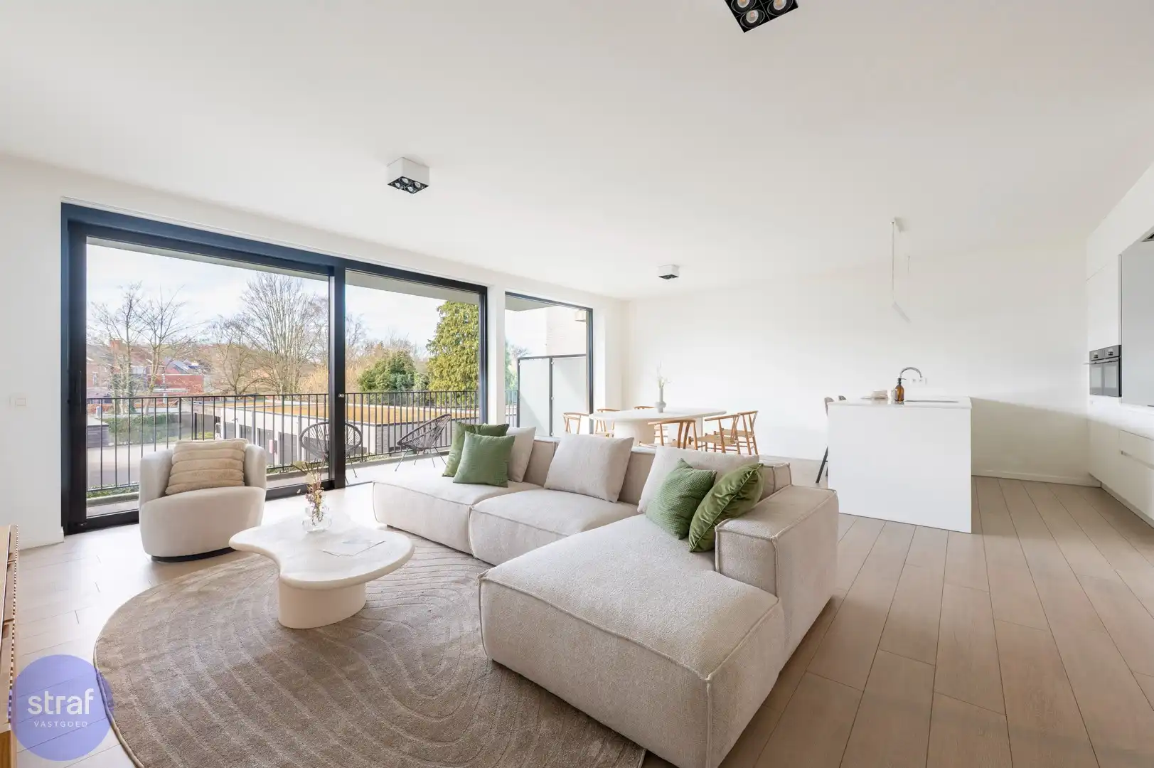 Groot 3-slaapkamerappartement (140 m2) met EPC A foto {{pictureIndex}}