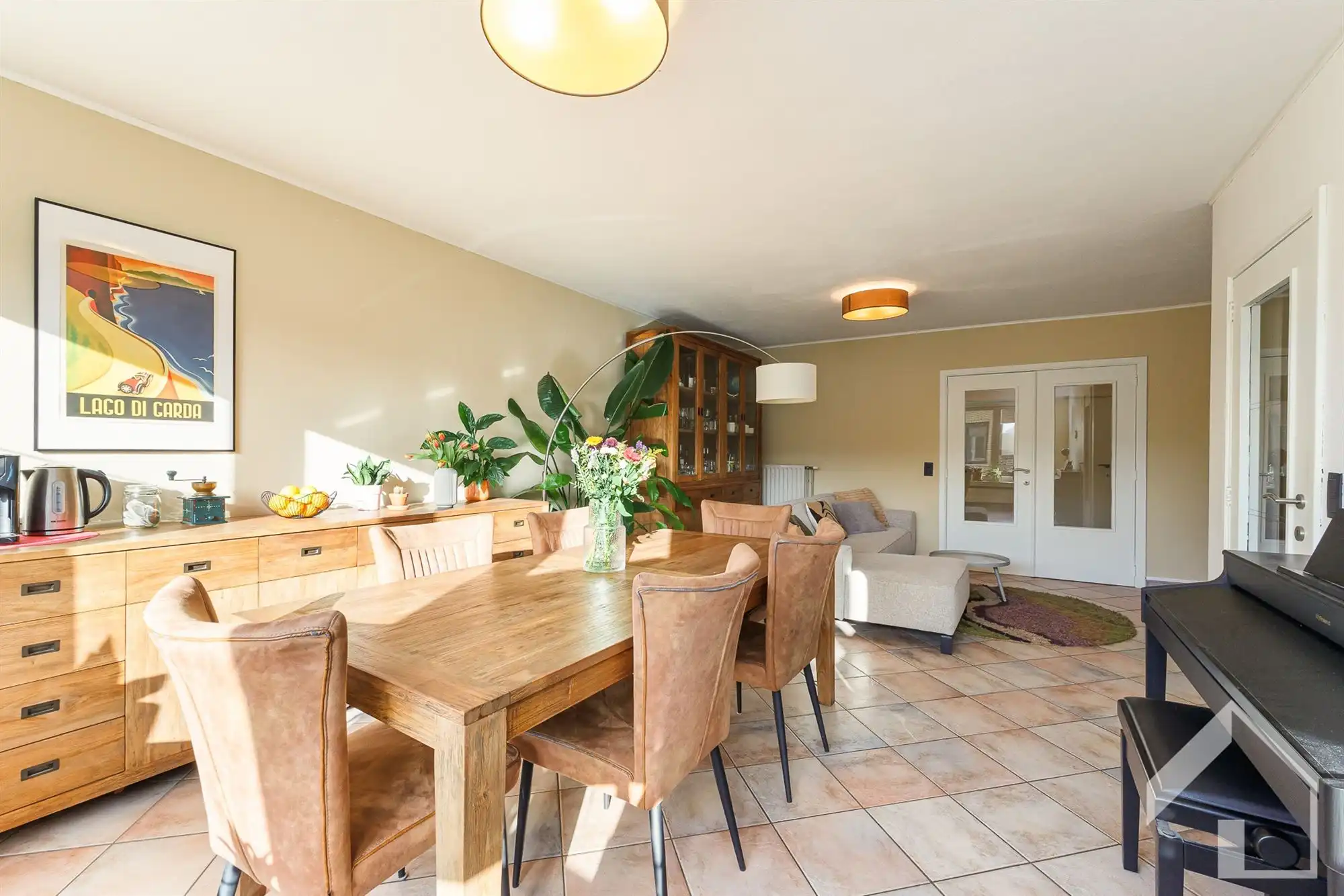 Instapklaar appartement met garagebox! foto 4