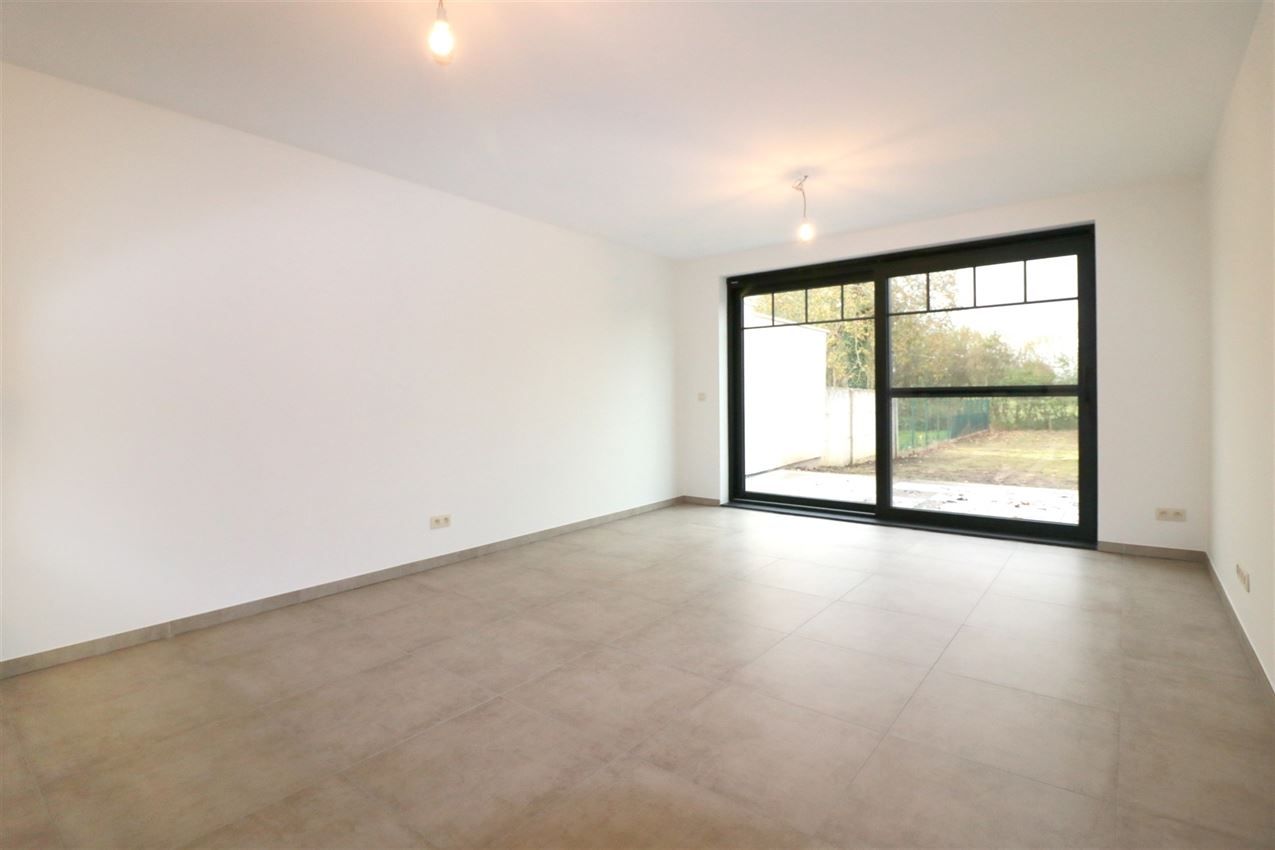 Nieuwbouw gelijkvloers appartement met tuintje foto 4