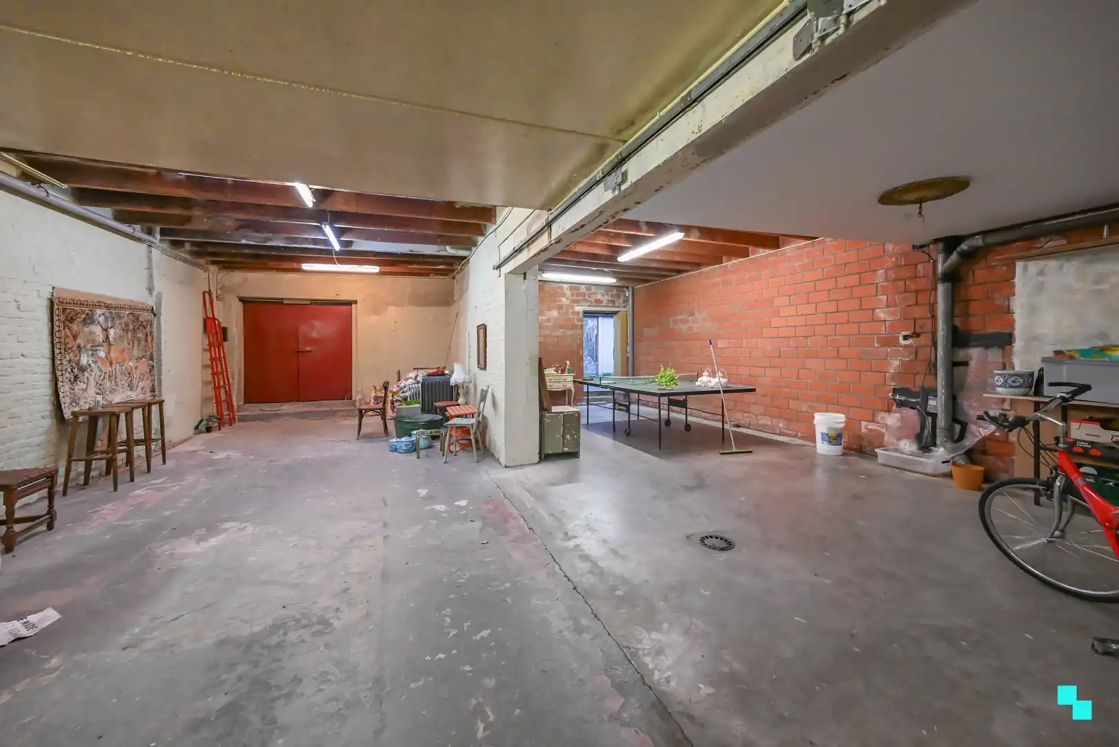 Opbrengsteigendom met winkelruimte én ruime garage in centrum Izegem foto 20