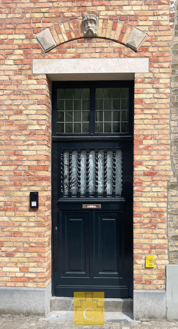 Droomhuis op een toplocatie in Groeninge, palend aan het toekomstig museumpark, zelden geziene high-end afwerking, zonnepanelen en aangename terrastuin foto 4