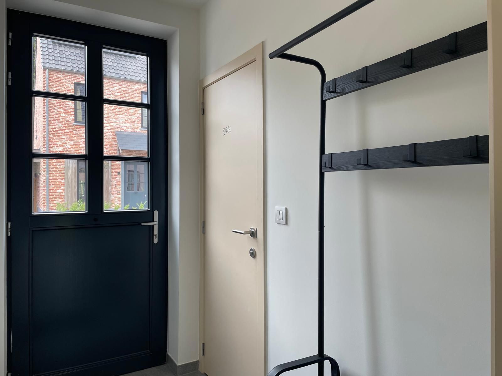 Instapklare ruime woning in een rustige nieuwe verkaveling. foto 3