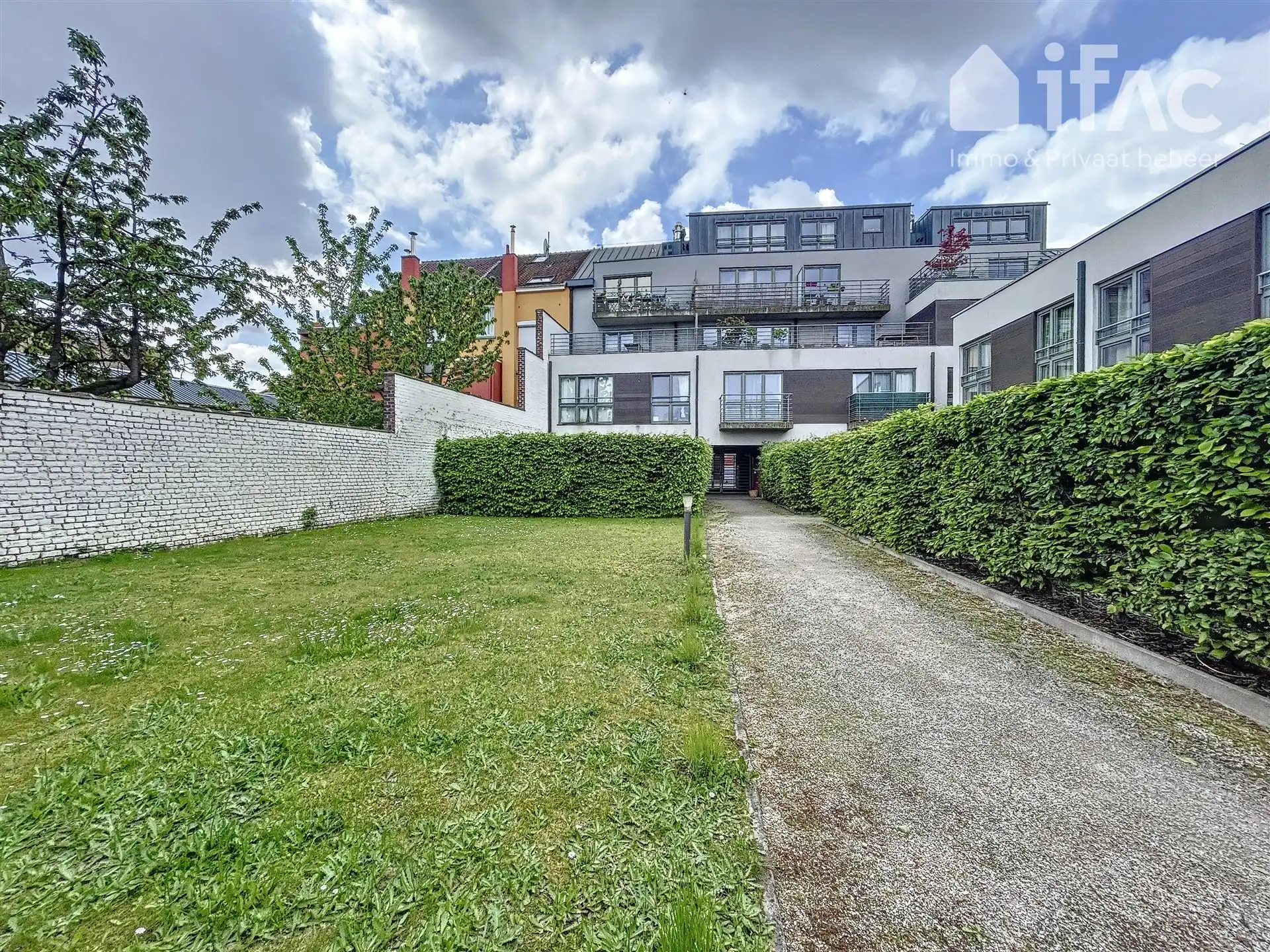 Duplex appartement met ondergrondse parkeerplaats foto 13
