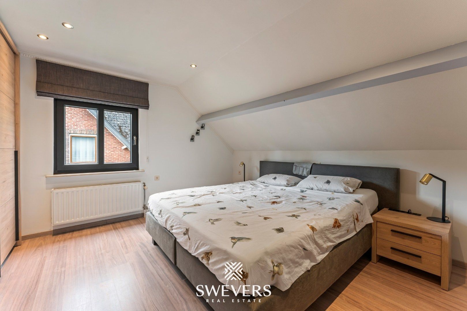 Landelijke vrijstaande woning met ruime slaapkamers, zonnig terras en tuin foto 15