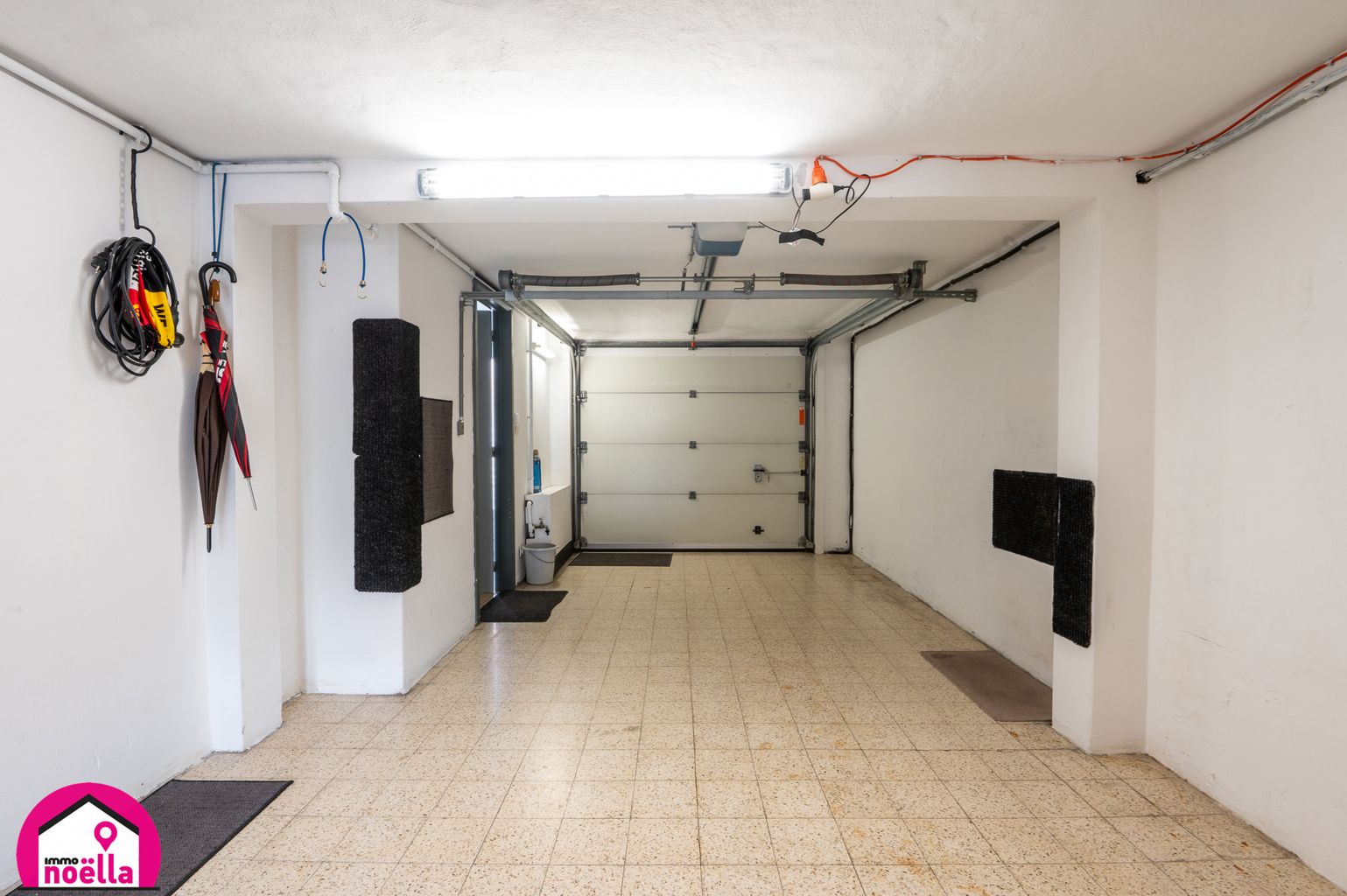 RIJWONING MET HEEL RUIME GARAGE  foto 27