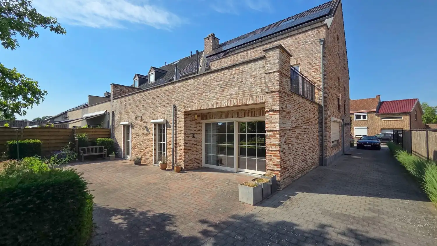 RUIM APPARTEMENT (140m²) OP TOPLOCATIE MET 3SK + TUIN foto 3