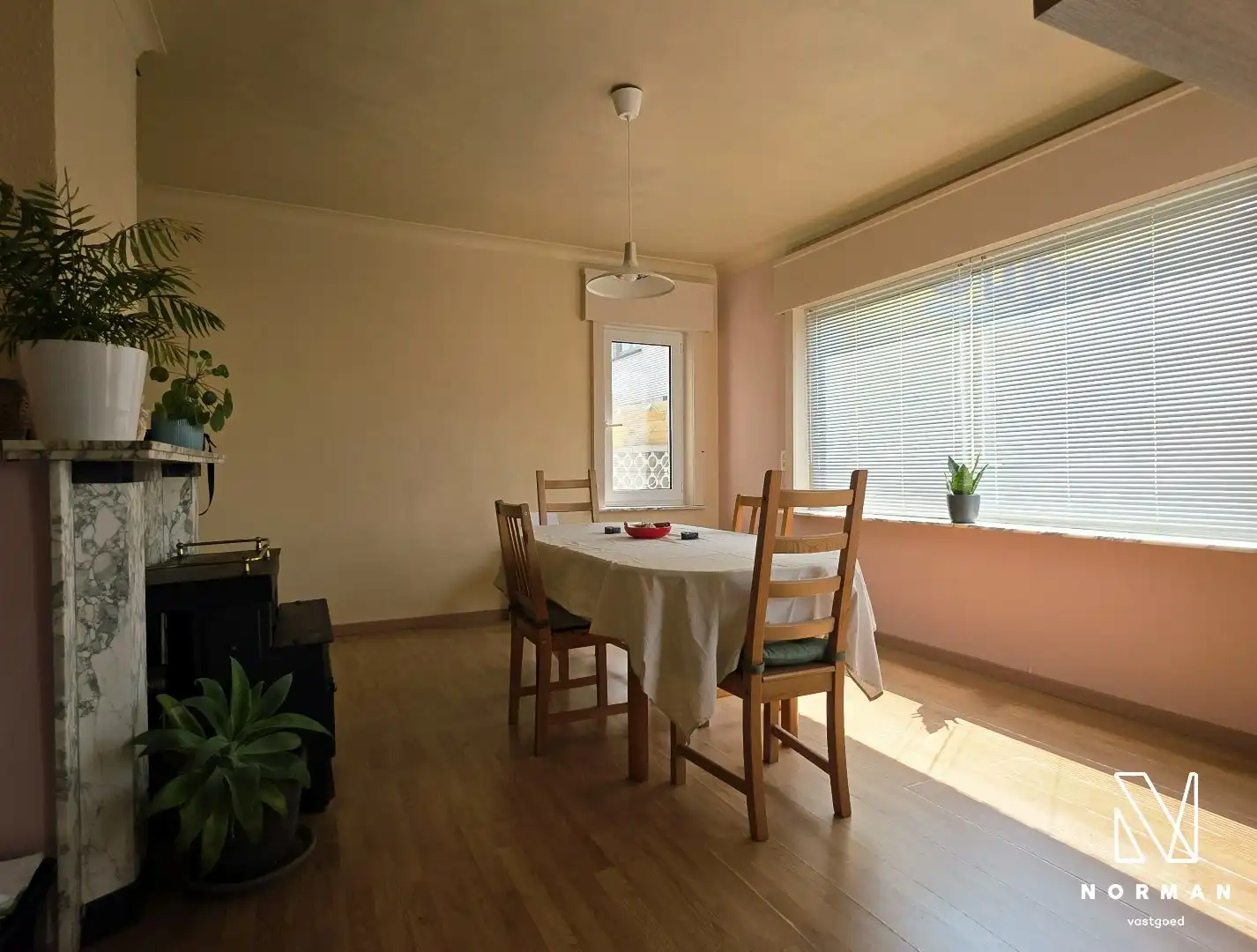 Gerenoveerde, instapklare woning (EPC C) – 3 slk – zonnig tuintje te Hulste foto 5