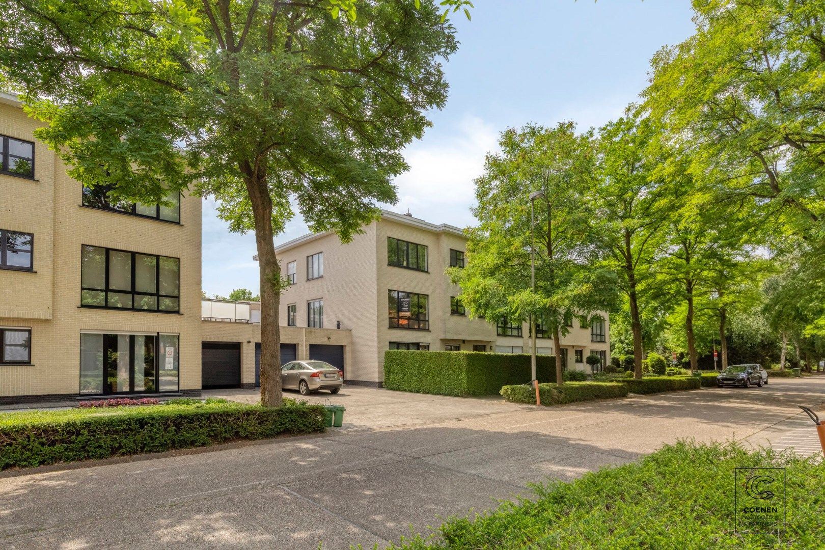 Prachtig appartement van 115 m² met 3 slaapkamers op een uitstekende locatie te Brasschaat! foto 3