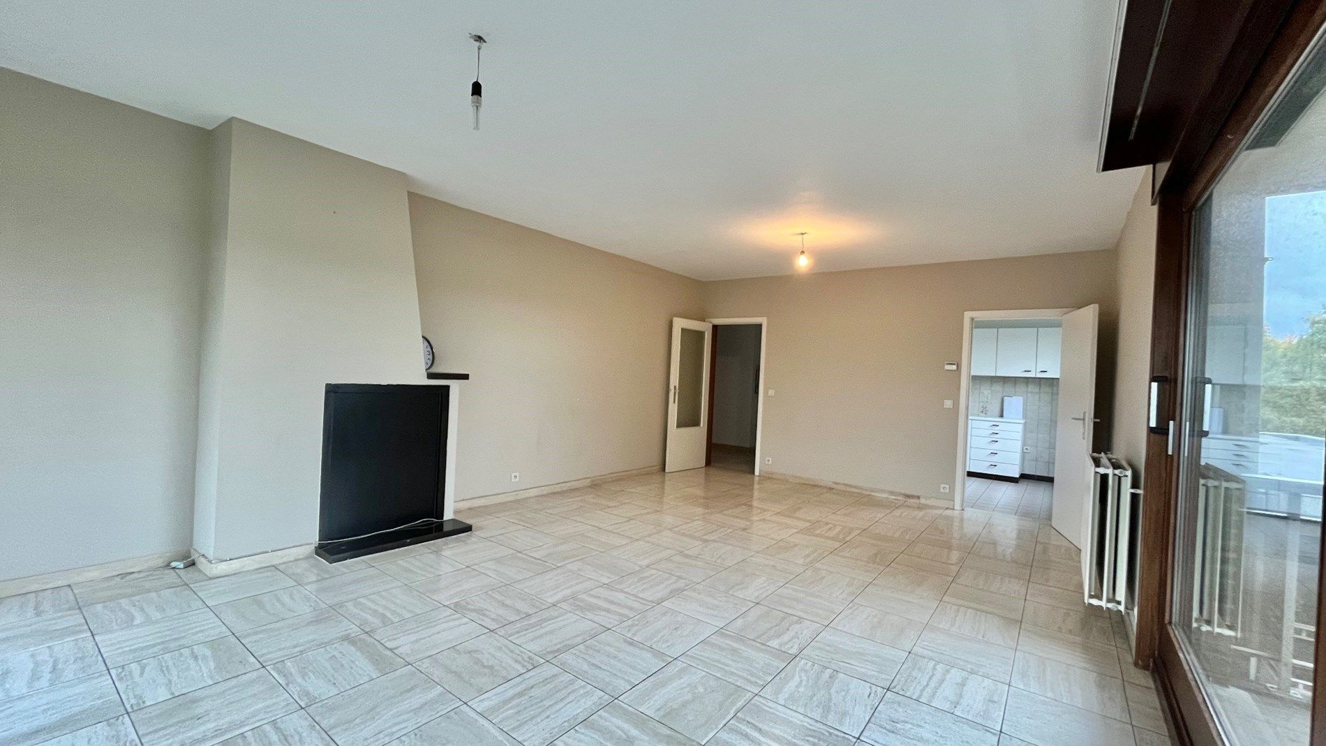 Groot appartement met terras, verzicht, staanplaats en 2 kamers foto 12