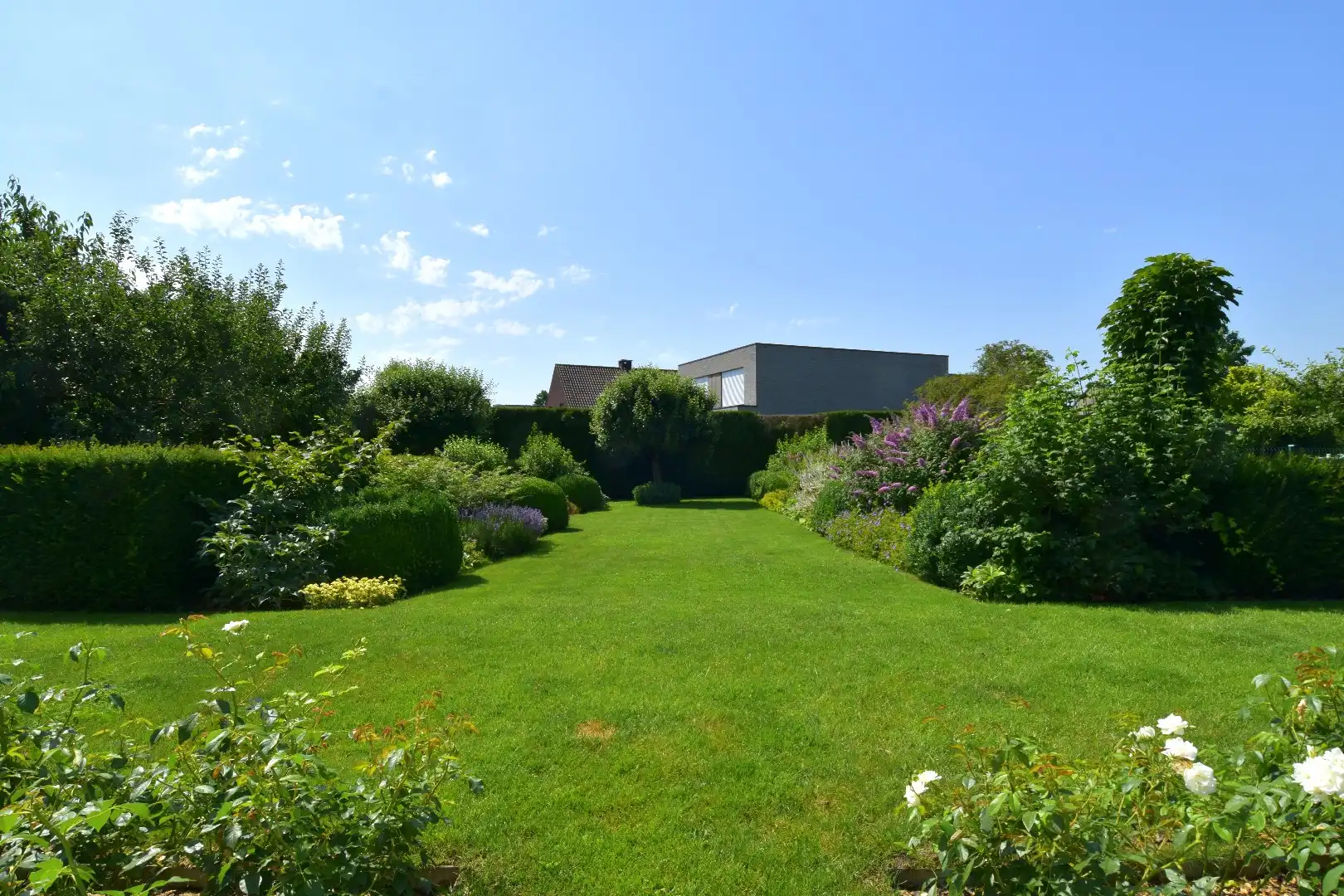 Uitzonderlijk vastgoed te koop op een zeer royaal perceel (2103 m²) in Gullegem foto 28
