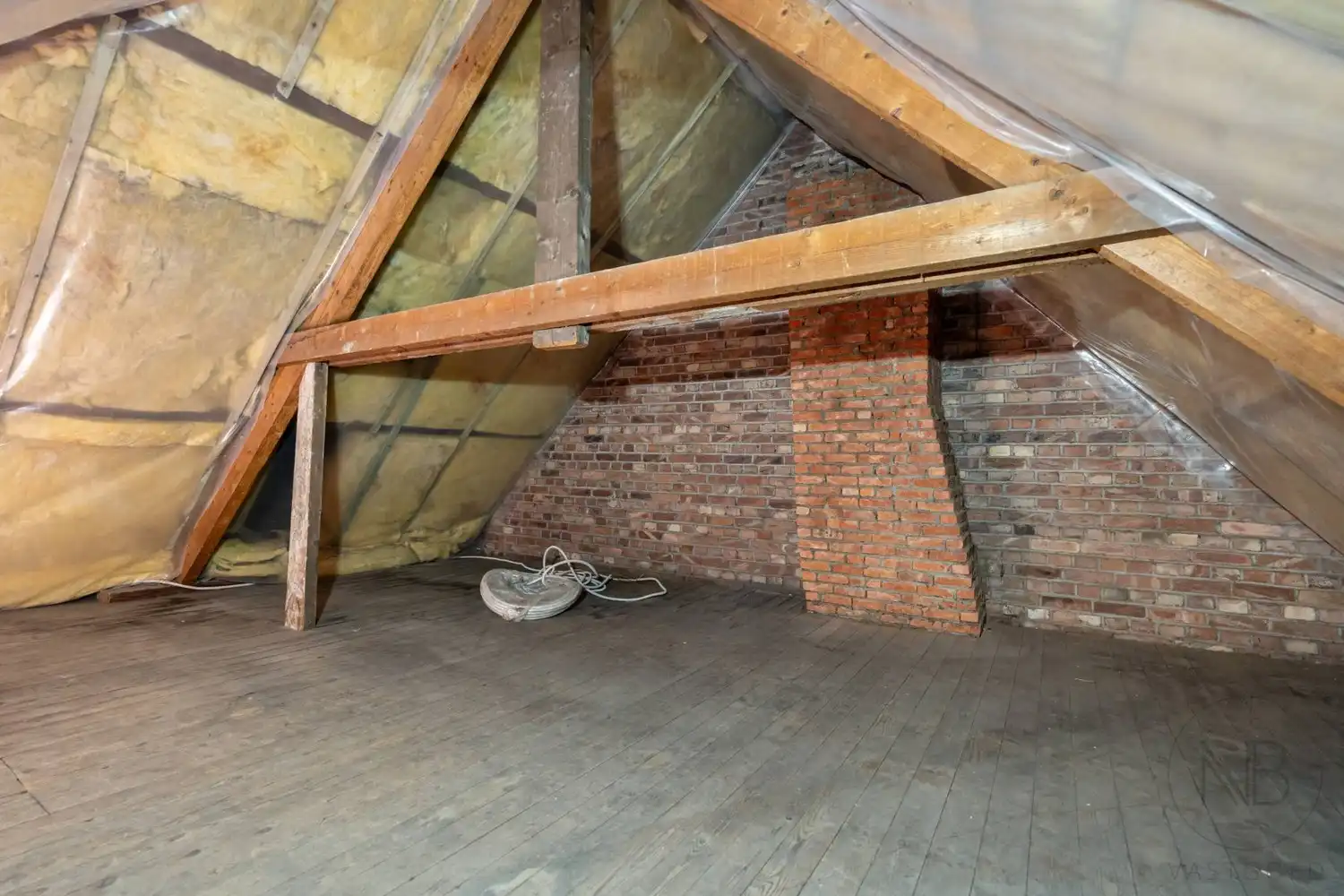 Karaktervolle woning met authentieke charme en lichtrijke tuinkamer! foto 32