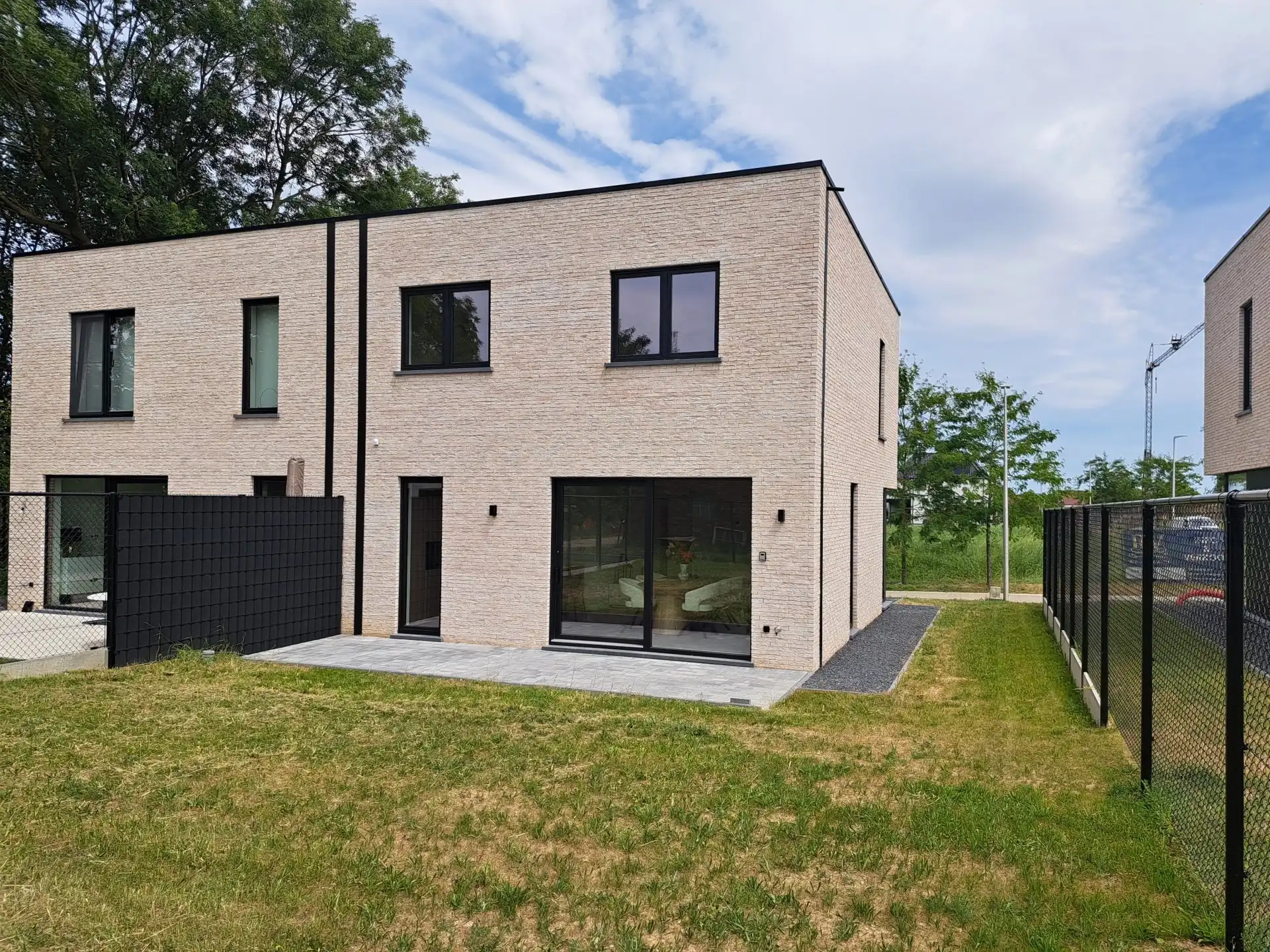 INSTAPKLARE NIEUWBOUWWONING MET 3 SLPK’S (LOT 8) IN MILLEN – RIEMST foto 28