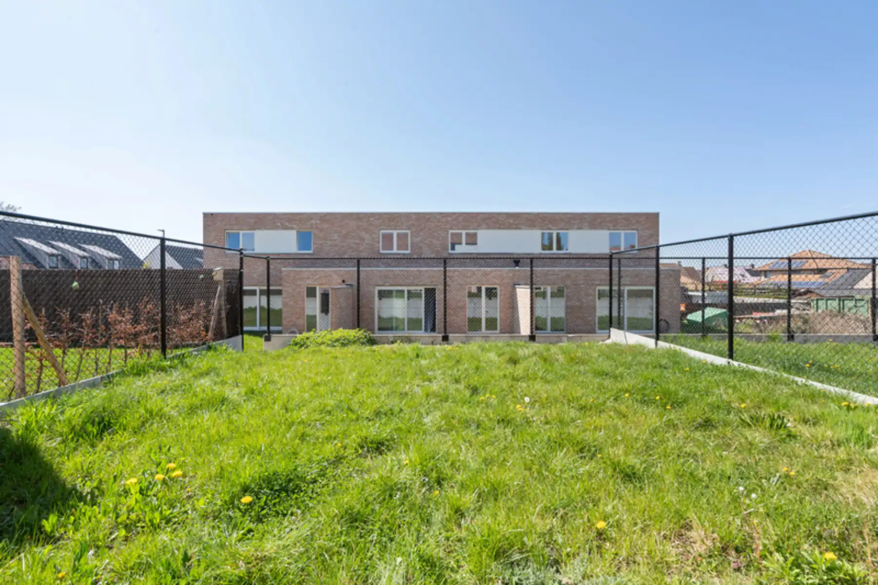 Moderne, geschakelde woningen foto 14