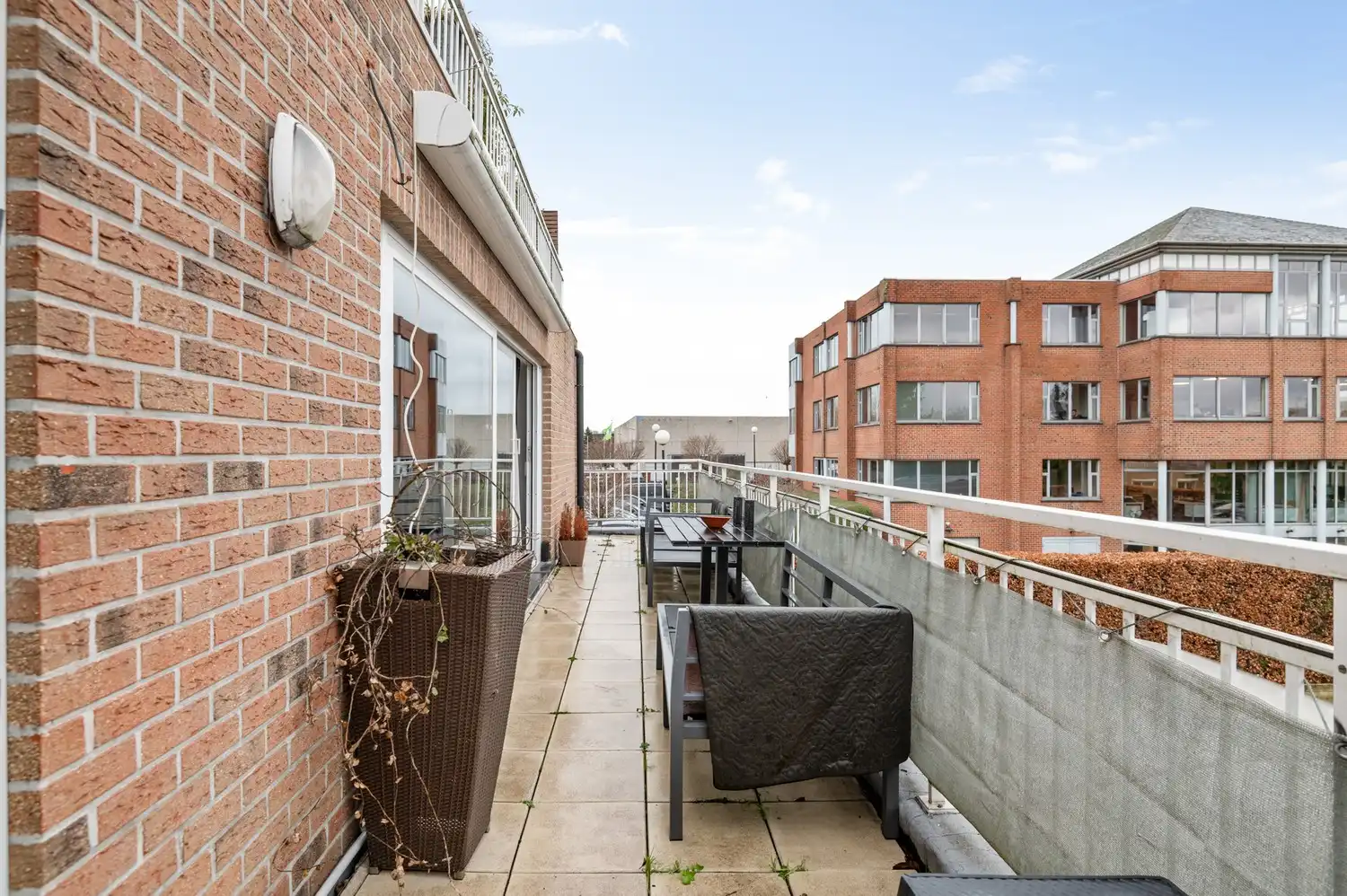 Instapklare tweewoonst met 4 slaapkamers in Wommelgem foto 36