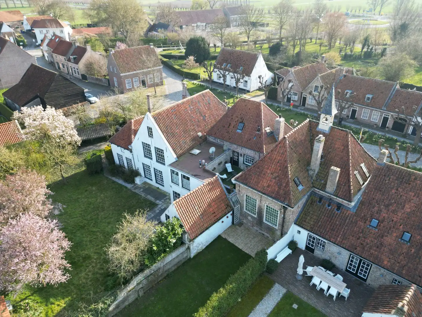 Monumentale en sfeervolle woning foto 21