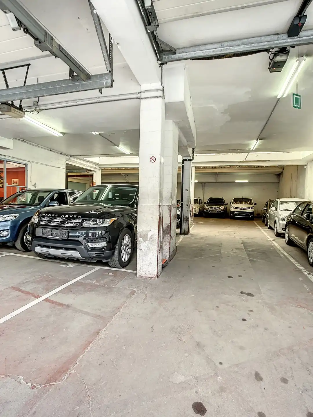 Te renoveren opbrengtsgebouwen met 12 units en handelsruimte foto 4