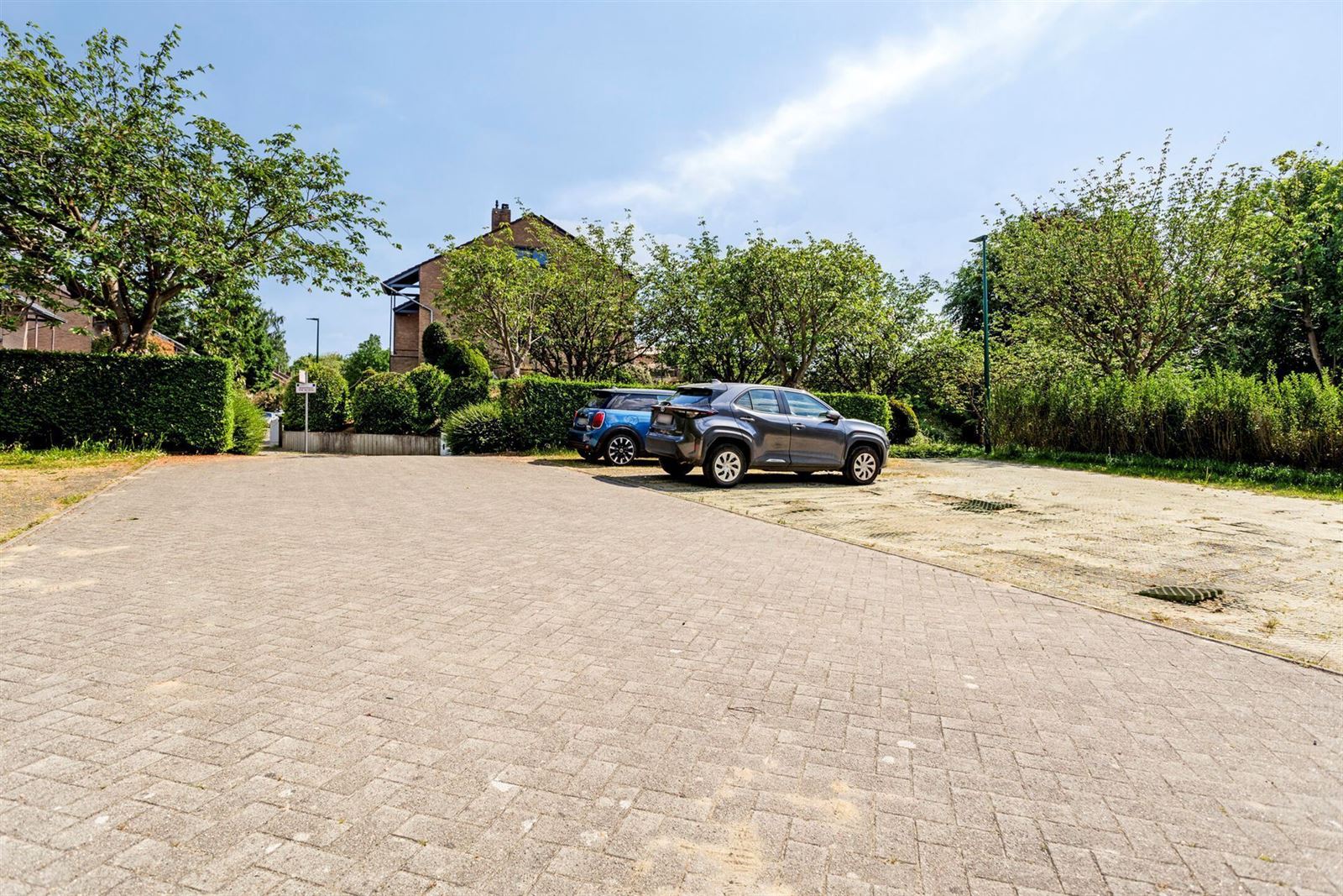Gelijkvloers appertement (label B) met 4 staanplaatsen en ruim terras  foto 27