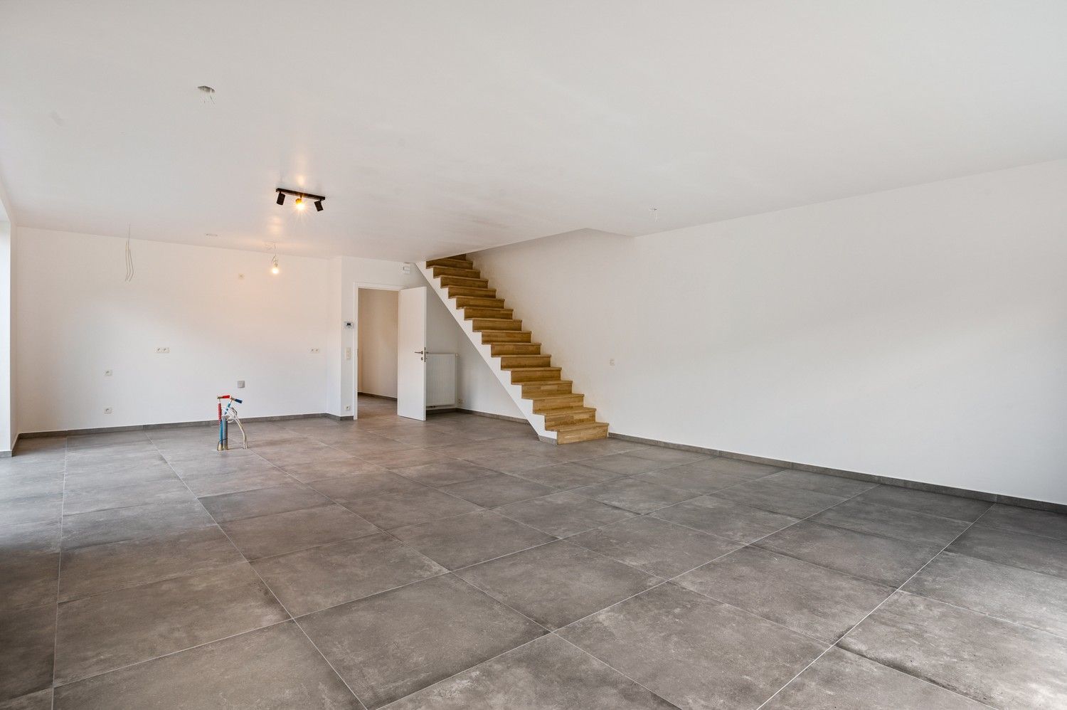 Halfopen nieuwbouwwoning met 4 à 5 SLPKS en grote tuin in Kapellen! foto 28