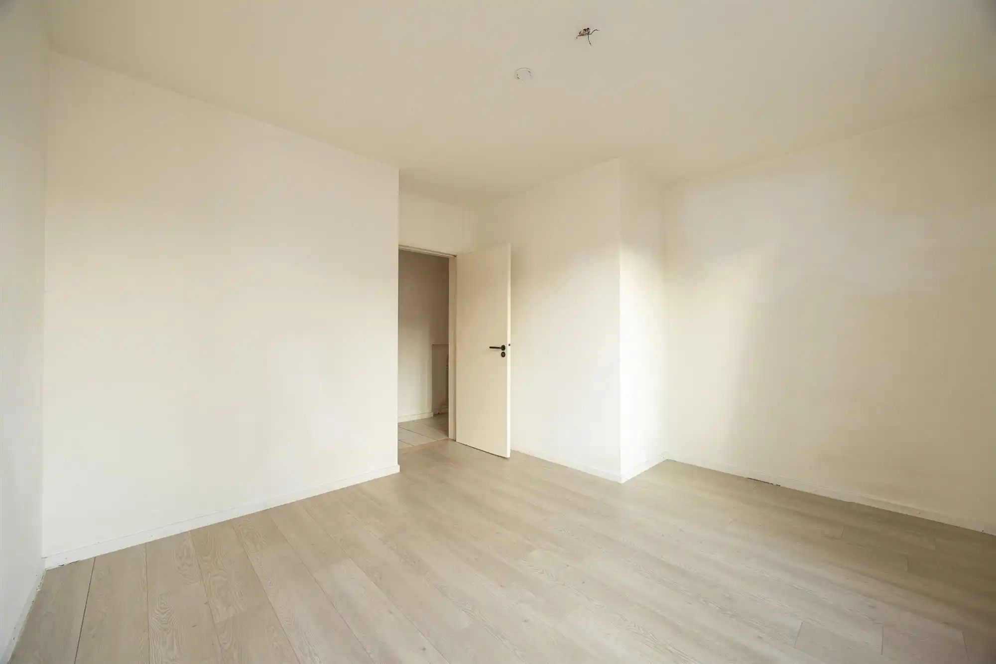 Ruim appartement met 3 slaapkamers en staanplaats foto 16