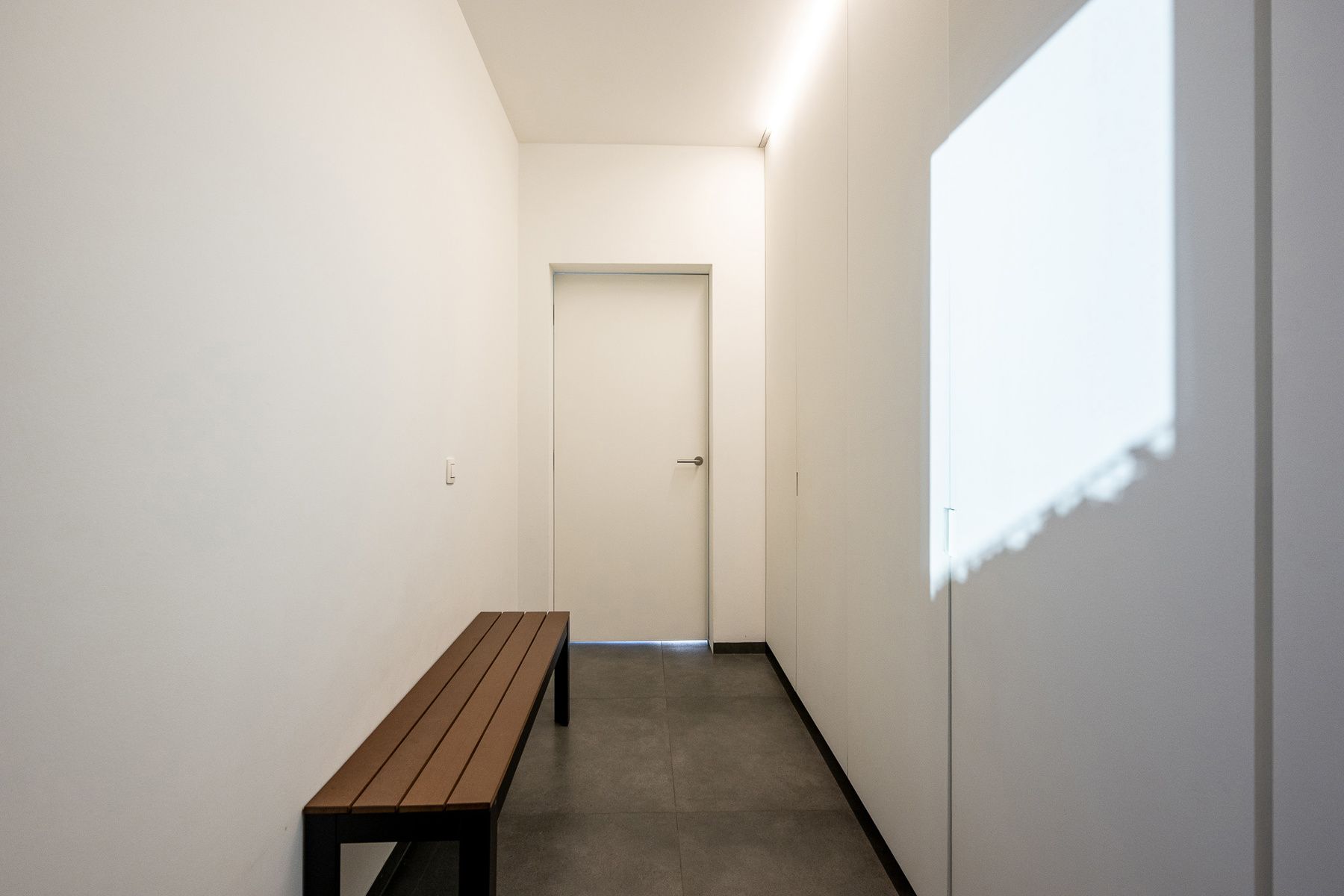 Unieke eigentijdse villa met zwembad foto 9