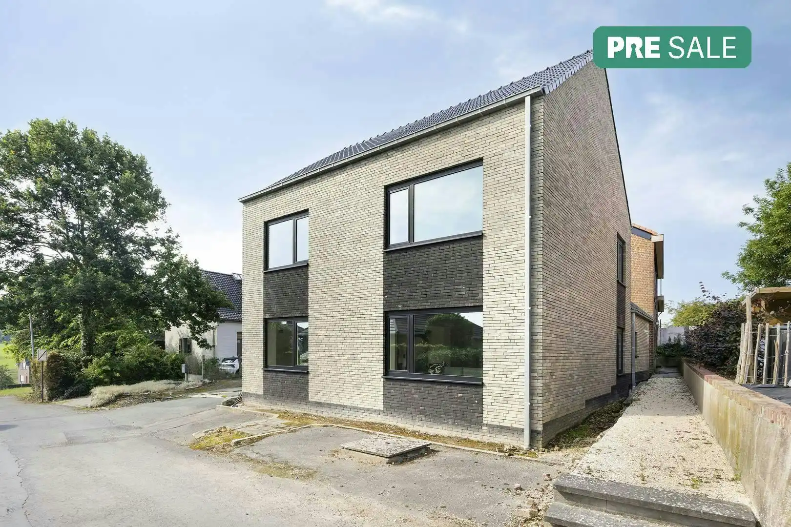 Gerenoveerd huis te koop in Mater (Oudenaarde) foto {{pictureIndex}}