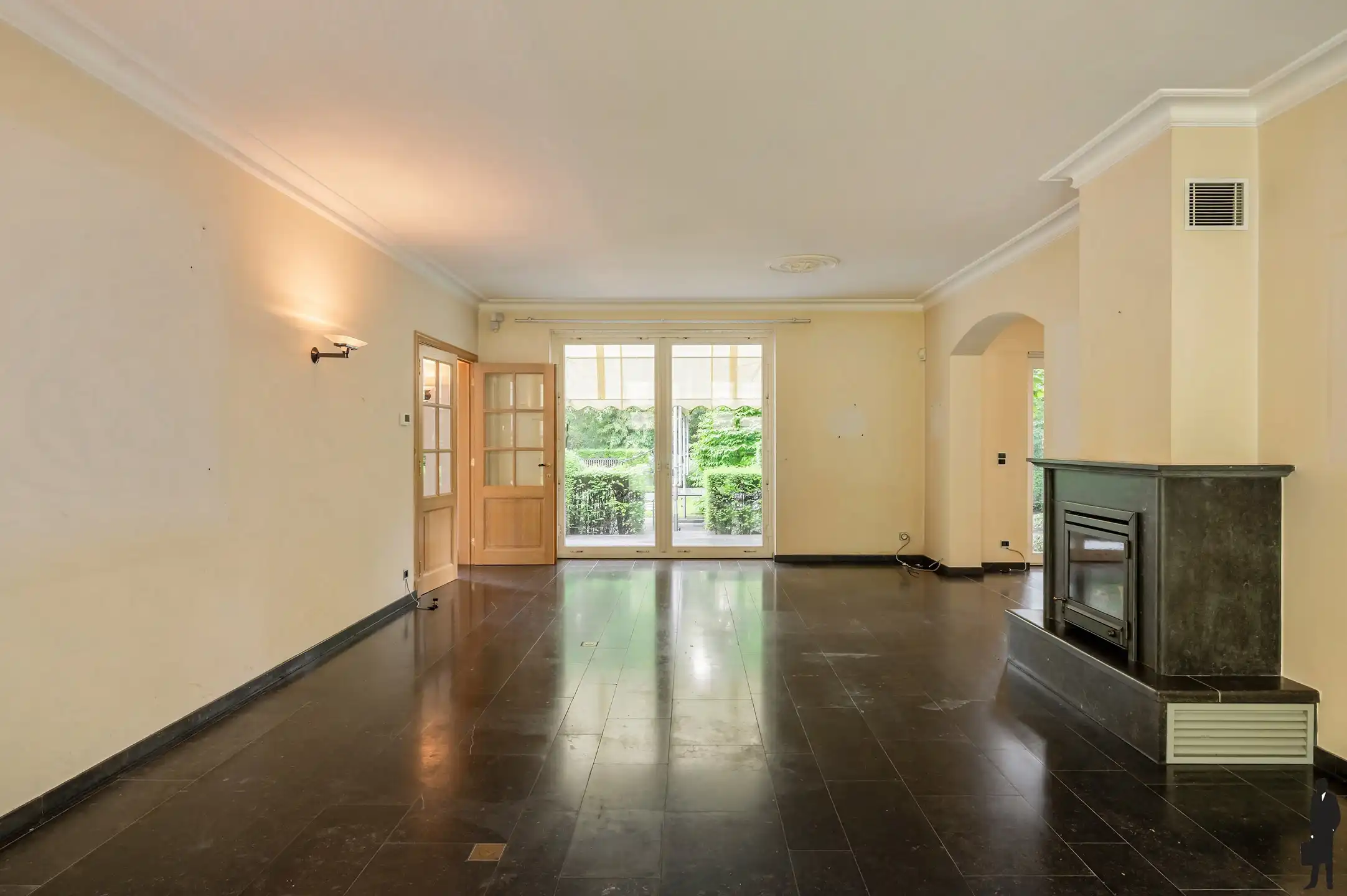 Op absolute toplocatie gelegen villa! foto 7