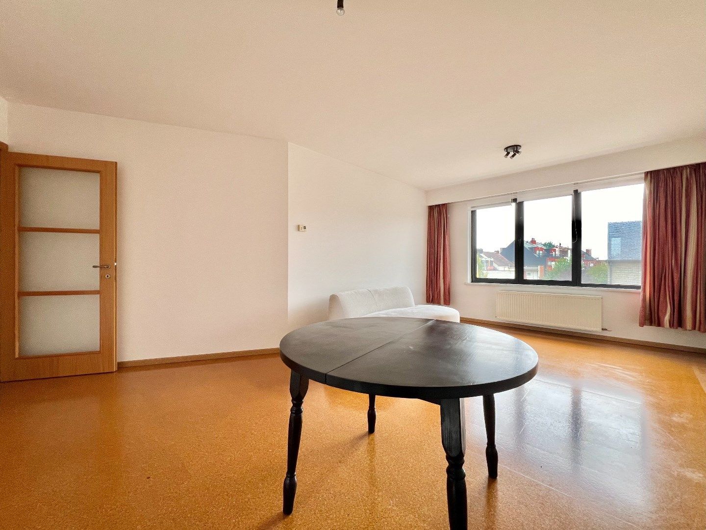 Ruim en lichtrijk appartement met 1 slpk, bew. opp. van 69m² op zeer centrale ligging! foto 3