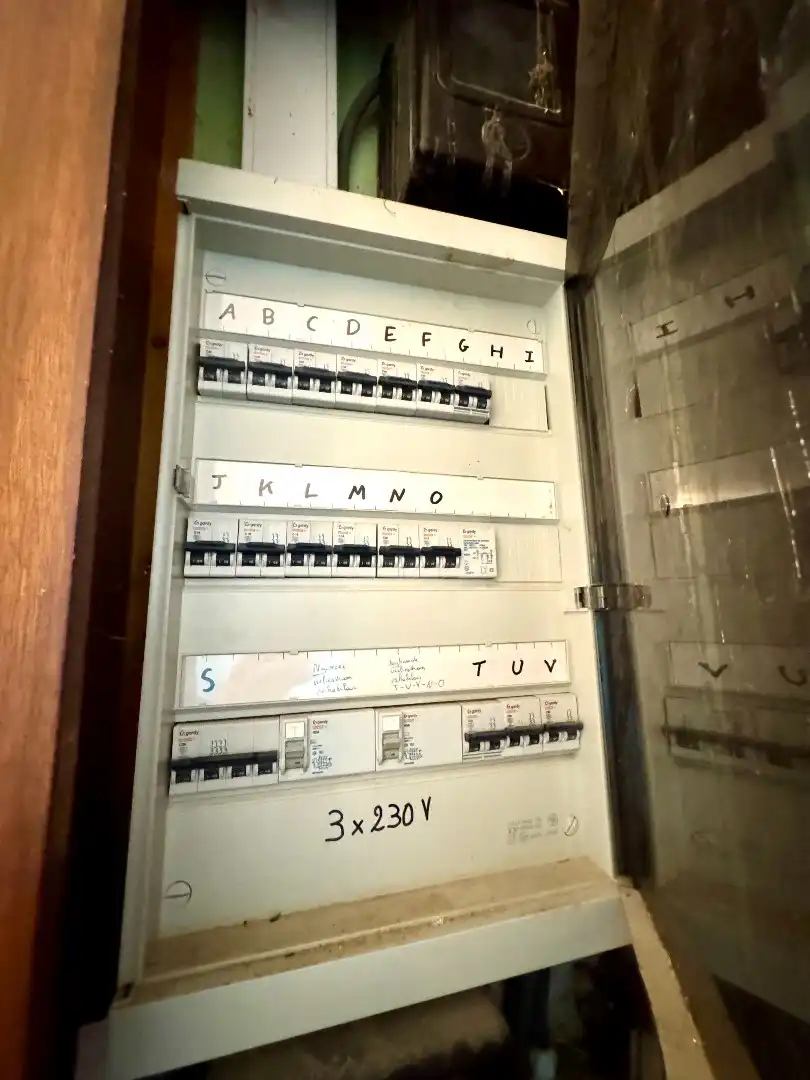 INSTAPKLARE WONING MET 5 SLPKS, 2 BADKAMERS EN TERRAS foto 20