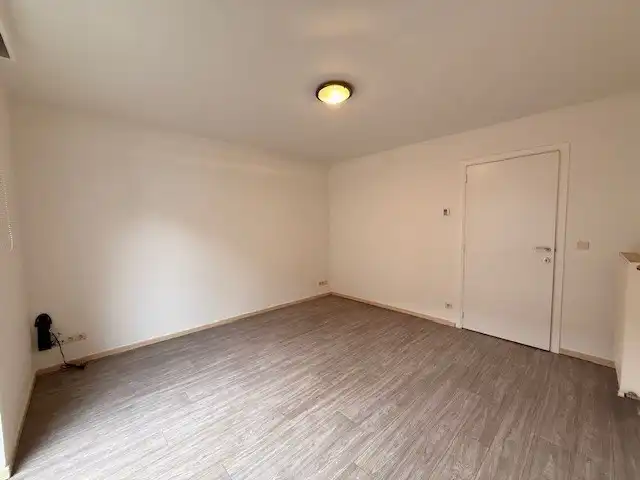 Verzorgd appartement met 1 slaapkamer, terras en lift. foto 8