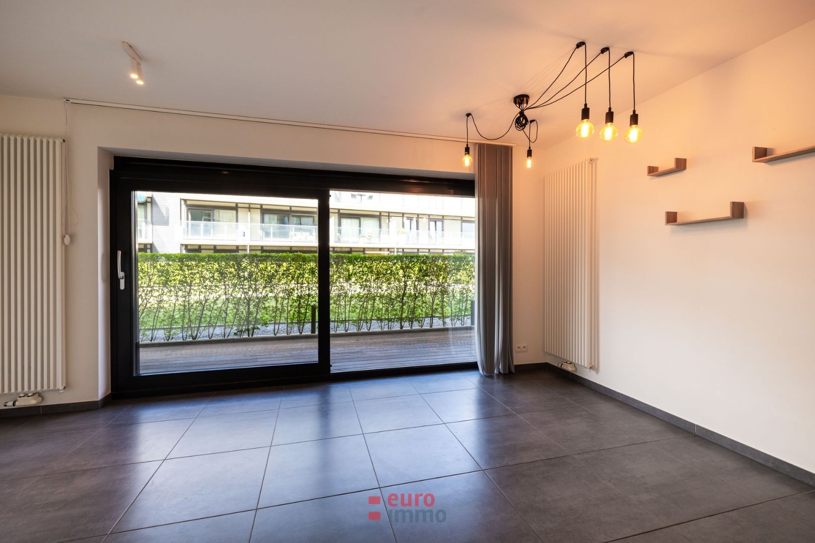 Super rustig gelegen appartement met zéér groot terras! foto 3
