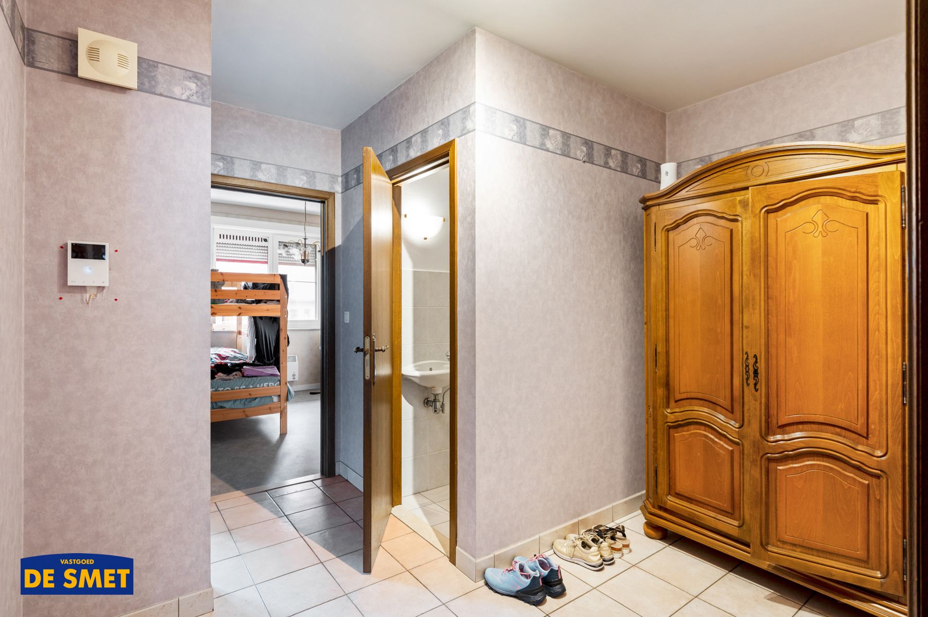 Appartement met lift, twee terrassen en autostaanplaats foto 9