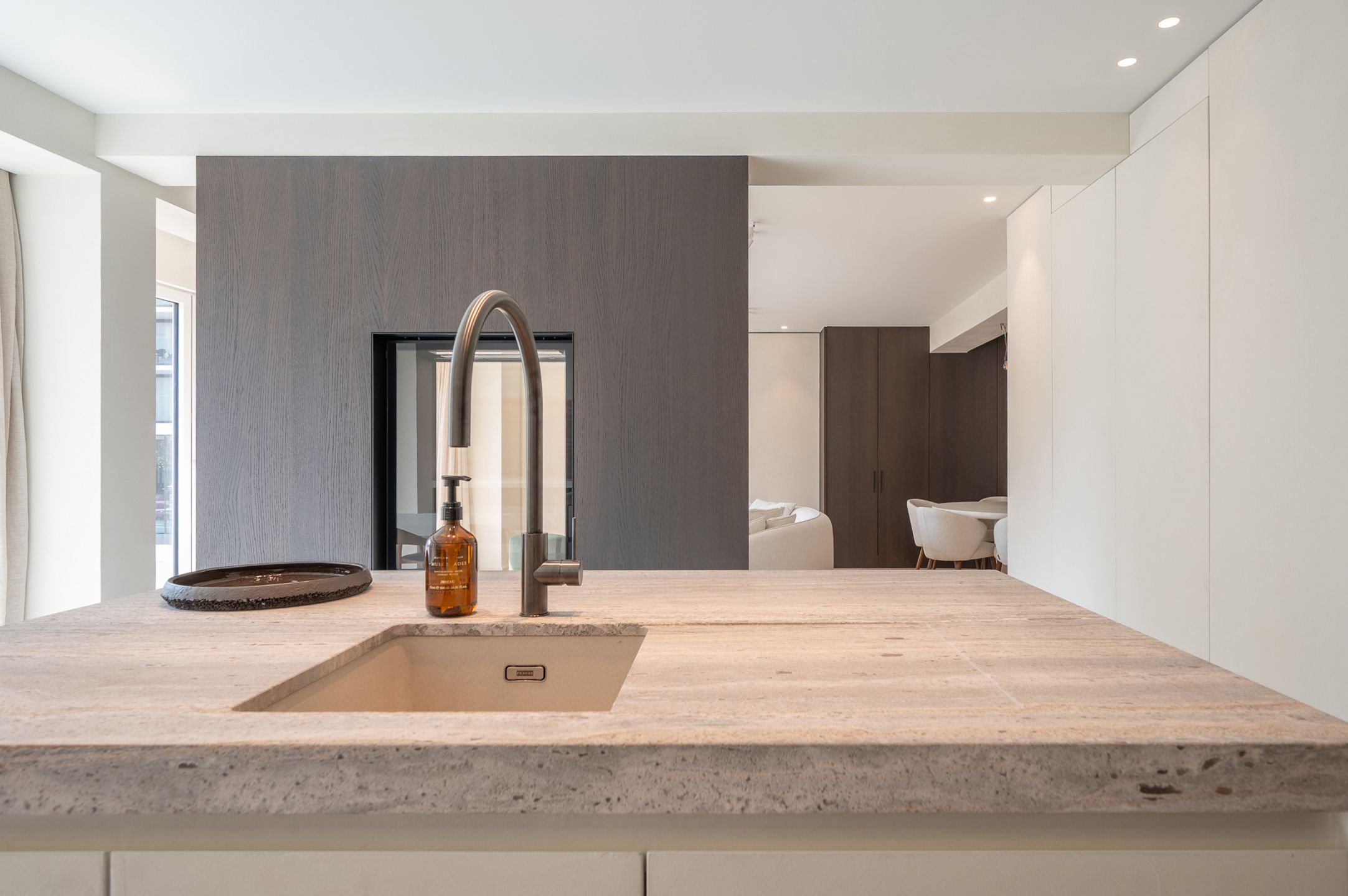 Luxueus ingericht appart, gelegen tegenover de H.Hartkerk.. foto 11