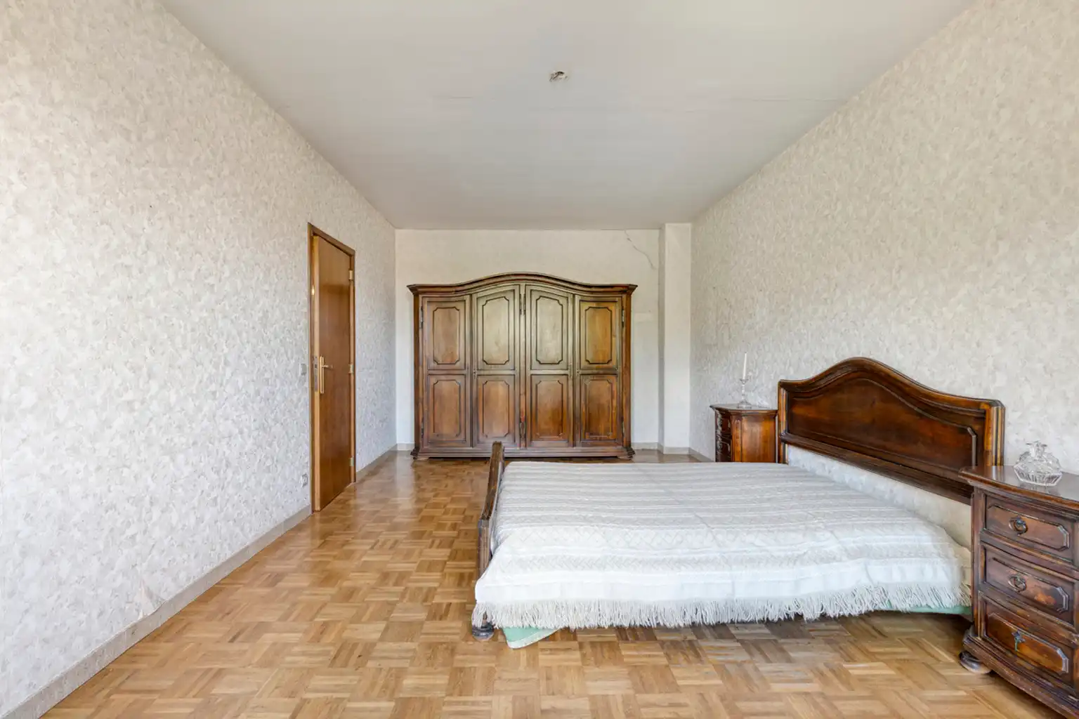 Zeer ruime woning met 4 slaapkamers en appartement in Zellik foto 12