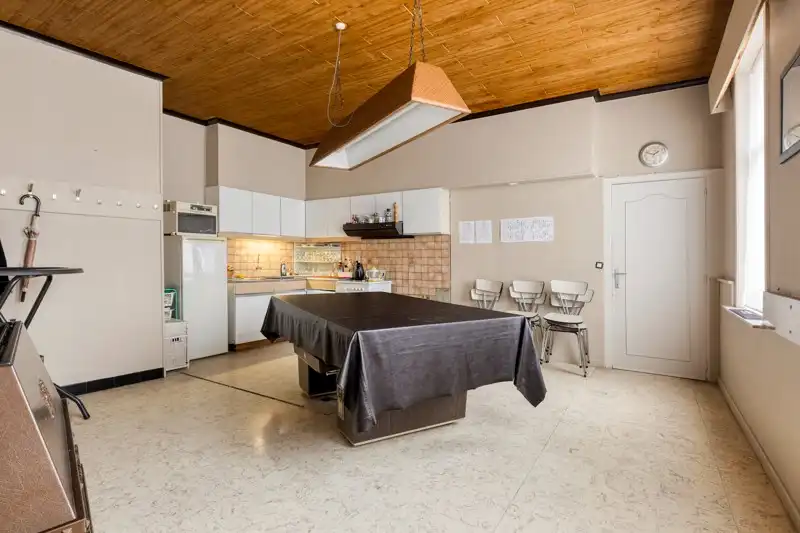 Handelspand met woonmogelijkheid en tuin – ideaal voor renovatie of herontwikkeling foto 14