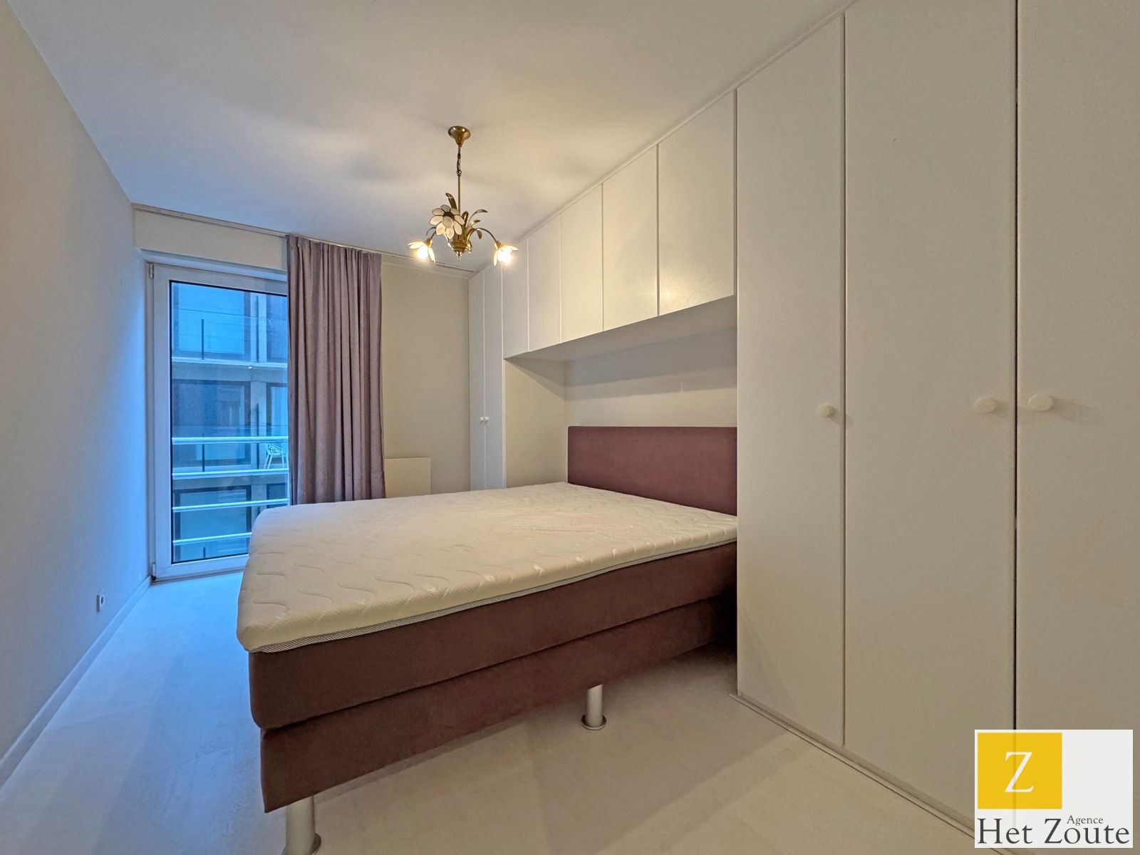 Te renoveren appartement op enkele passen van de Zeedijk foto 9