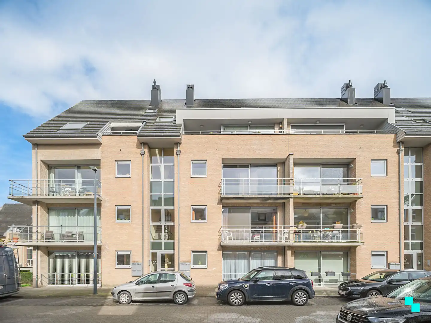 Lichtrijk duplexappartement met drie slaapkamers aan de rand van Gent foto 28