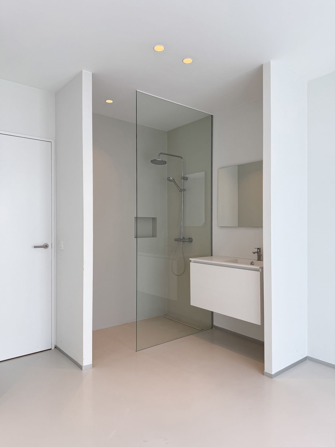 Stijlvol en lichtrijk appartement op toplocatie in het Zoute foto 14