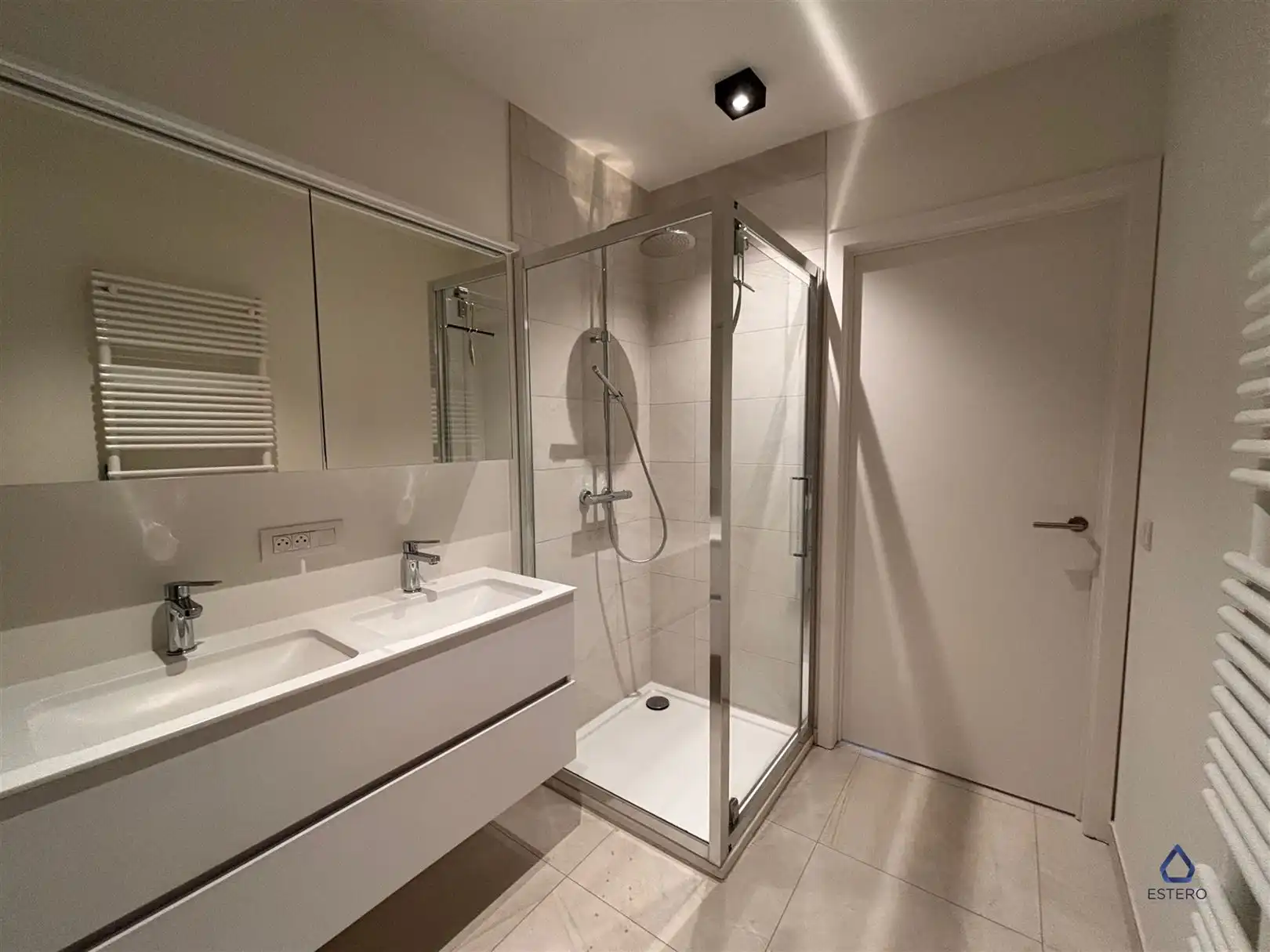 Modern appartement met terras in Nevele foto 13
