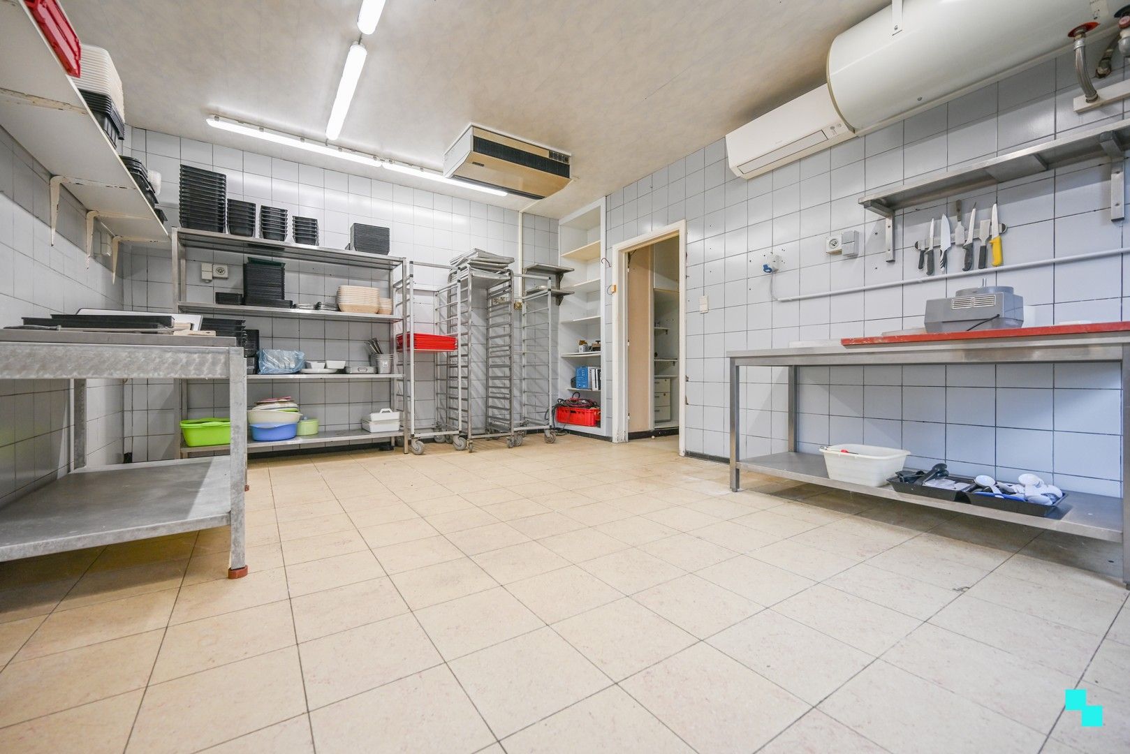 Woning met handelsruimte foto 14